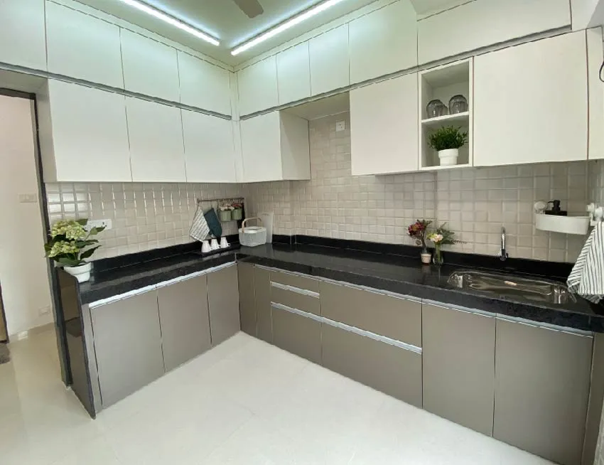 show-flat-18